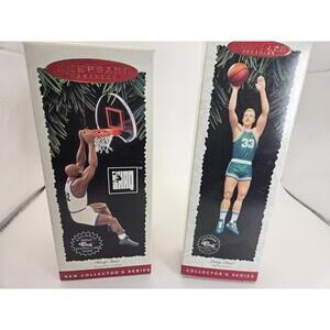 2 Hallmark Classic Hoop Stars Ornaments Larry Bird, Shaquille O'Neal With Cards